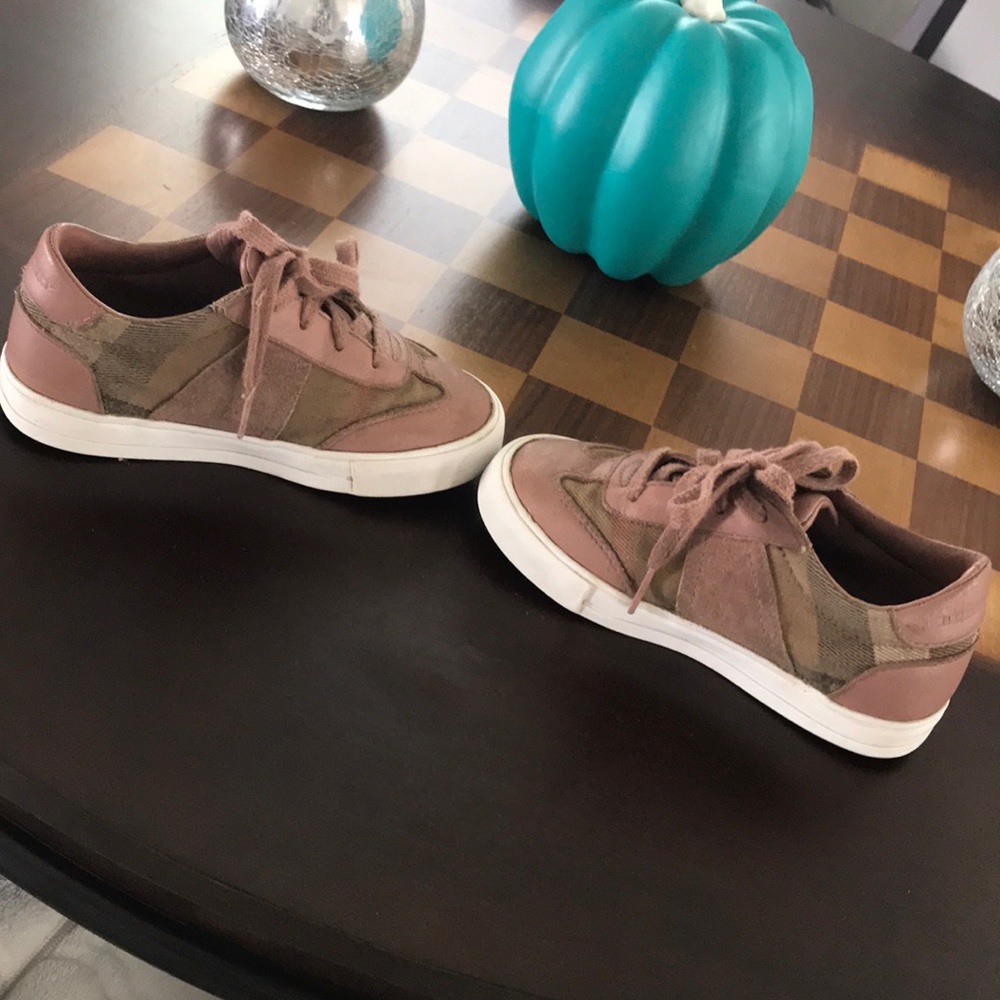 Authentic Burberry Sneakers - Picture 4 of 4